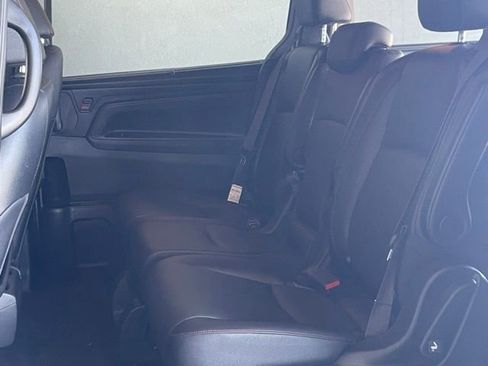 Used 2024 Honda Odyssey Sport image 15