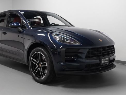 Certified 2019 Porsche Macan AWD/4WD image 9