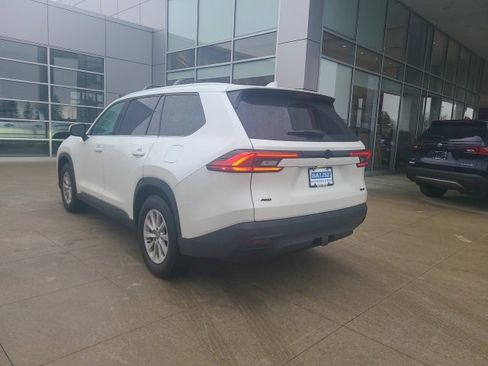 Used 2024 Toyota Grand Highlander XLE image 5