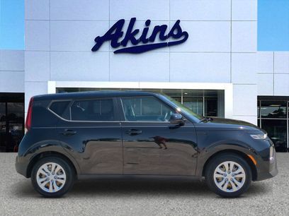Used 2022 Kia Soul LX