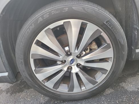 Used 2020 Subaru Ascent Touring AWD/4WD image 9