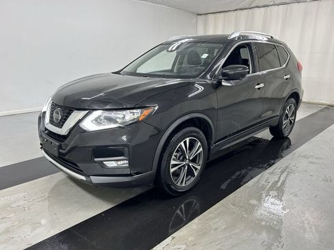 Used 2020 Nissan Rogue SV w/ Sun & Sound Touring Package AWD/4WD image 5