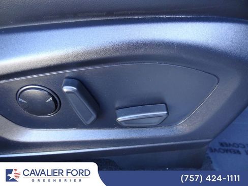 Used 2025 Ford Explorer ST-Line AWD/4WD image 17