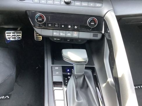 Certified 2025 Hyundai Elantra SEL w/ Cargo Package image 33