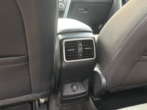 Used 2022 Kia Sportage LX image 25