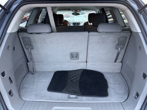 Used 2012 Chevrolet Traverse LS FWD image 14