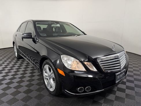 Used 2011 Mercedes-Benz E 350 4MATIC Sedan image 3
