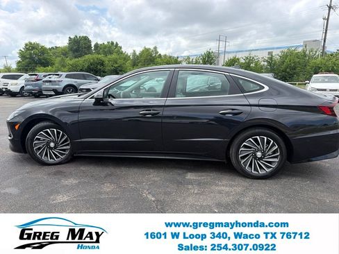 Used 2023 Hyundai Sonata Limited FWD image 6