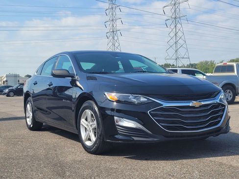 Used 2019 Chevrolet Malibu LS w/ LPO, Convenience Package 1 FWD image 1