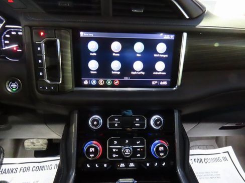 Used 2021 GMC Yukon XL Denali w/ Denali Ultimate Package image 28