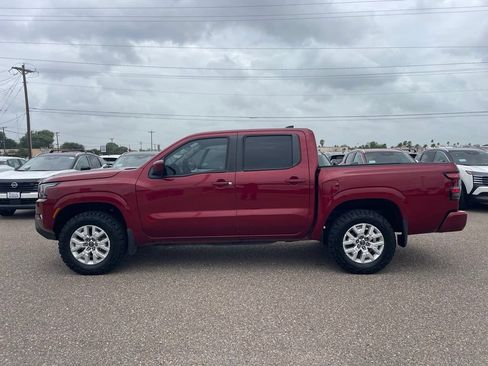 Certified 2022 Nissan Frontier SV AWD/4WD image 4