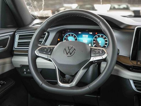 New 2026 Volkswagen Atlas Cross Sport SEL Premium R-Line AWD/4WD image 17