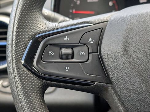 Used 2025 Chevrolet Trax LS w/ LS Convenience Package FWD image 25