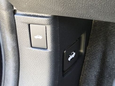 Used 2025 Honda Accord SE image 32