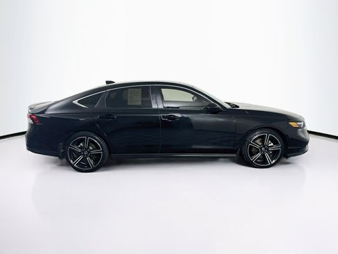Used 2025 Honda Accord Sport image 10