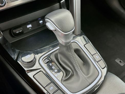 Used 2025 Kia Seltos S FWD image 25