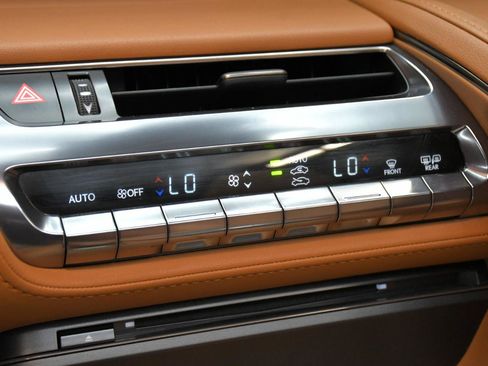 Used 2021 Lexus LC 500 Convertible w/ Touring Package RWD image 32