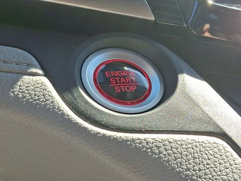 Used 2023 Honda Odyssey EX-L image 23