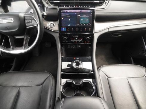 Used 2021 Jeep Grand Cherokee L Limited RWD image 16