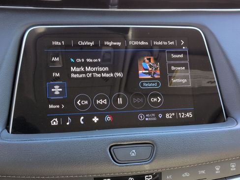 Used 2023 Cadillac XT4 Premium Luxury image 23