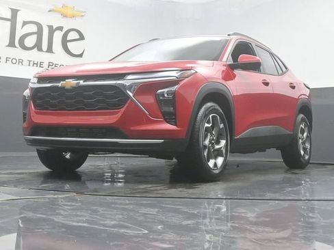 New 2026 Chevrolet Trax LT FWD image 4