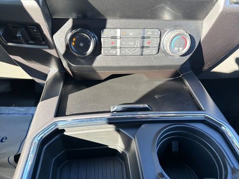 Used 2022 Ford F350 XLT w/ XLT Premium Package image 17