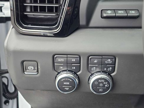 New 2024 GMC Sierra 1500 AT4X w/ AT4X AEV Edition image 36