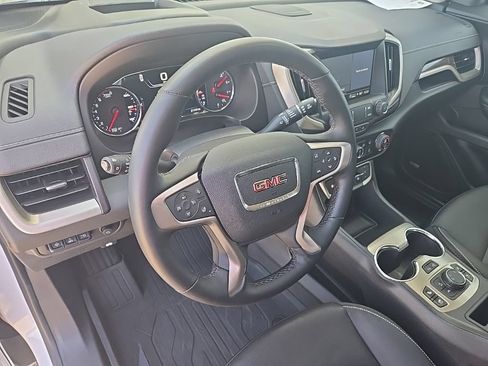 Used 2023 GMC Terrain Denali w/ Denali Premium Package AWD/4WD image 18