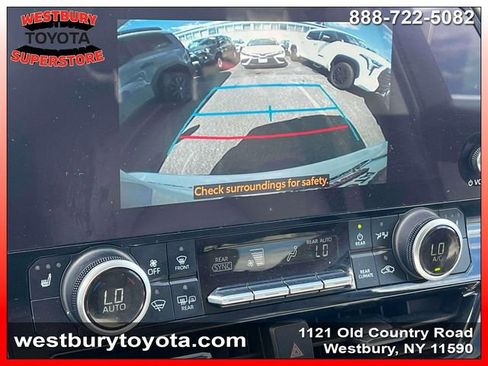 Used 2024 Toyota Highlander XLE image 36