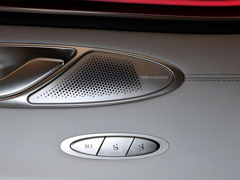 New 2026 Genesis GV70 2.5T Advanced image 10