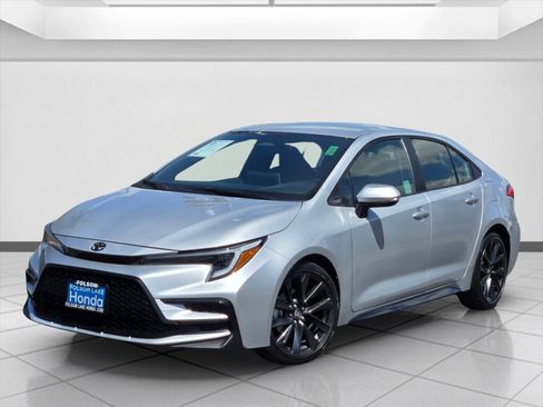 Used 2026 Toyota Corolla SE w/ SE Package FWD image 9