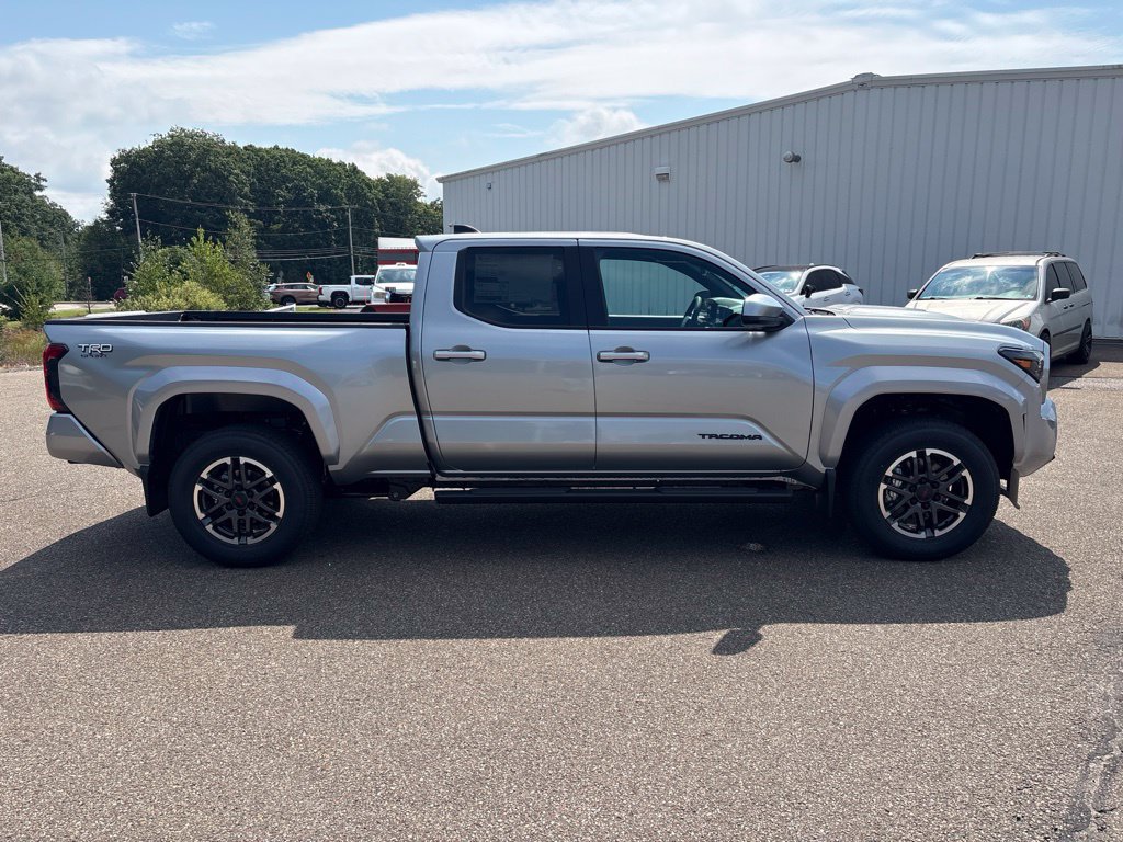 Used 2026 Toyota Tacoma TRD Sport AWD/4WD image 8