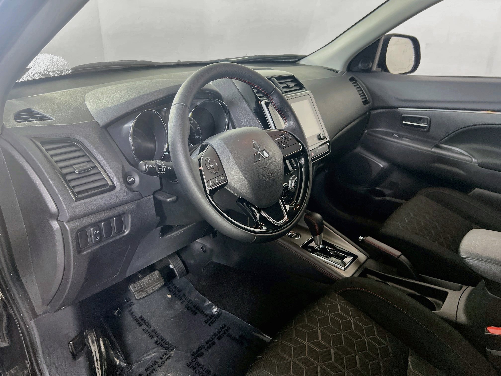Used 2024 Mitsubishi Outlander Sport ES AWD/4WD image 9