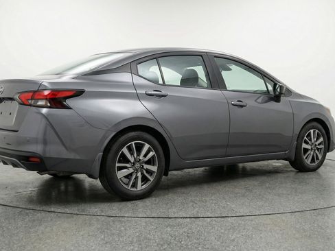 Used 2025 Nissan Versa SV FWD image 9
