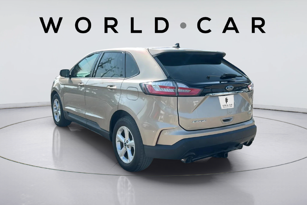 Used 2020 Ford Edge SE FWD image 5