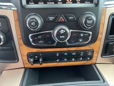 Used 2016 RAM 3500 Laramie Longhorn AWD/4WD image 35