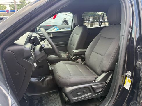 Used 2021 Ford Explorer 4WD Police Interceptor image 3