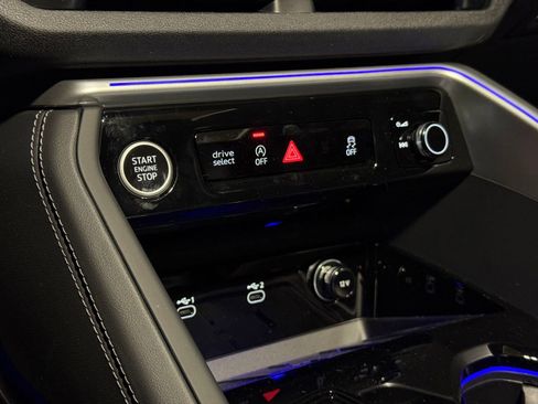 New 2025 Audi Q5 Premium image 19