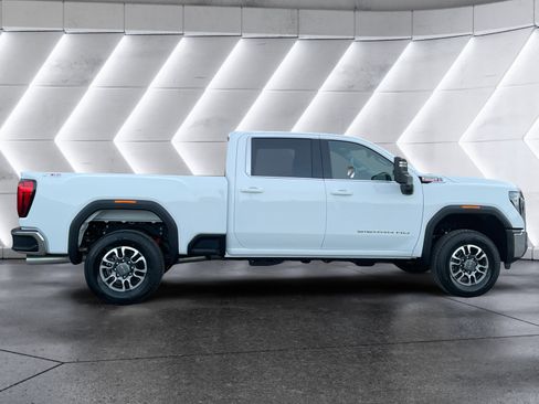 New 2026 GMC Sierra 3500 SLE w/ SLE Value Package image 7