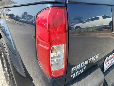 Used 2019 Nissan Frontier Desert Runner RWD image 11