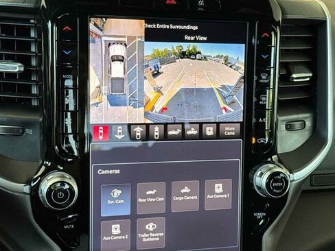 New 2026 RAM 2500 Big Horn AWD/4WD image 16