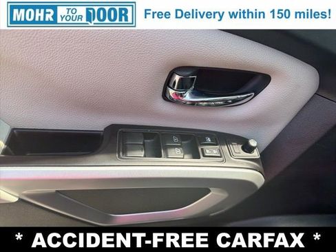 Used 2020 Nissan Titan SV w/ SV Convenience Package image 14