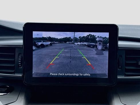 Used 2023 Ford Explorer XLT w/ Equipment Group 202A AWD/4WD image 14