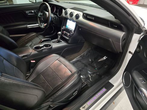 Used 2018 Ford Mustang Premium RWD image 34