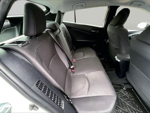 Used 2020 Toyota Prius Prime LE FWD image 18