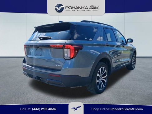 Used 2025 Ford Explorer ST-Line AWD/4WD image 5
