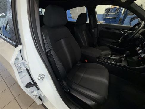 Used 2023 Honda Civic Sport image 16