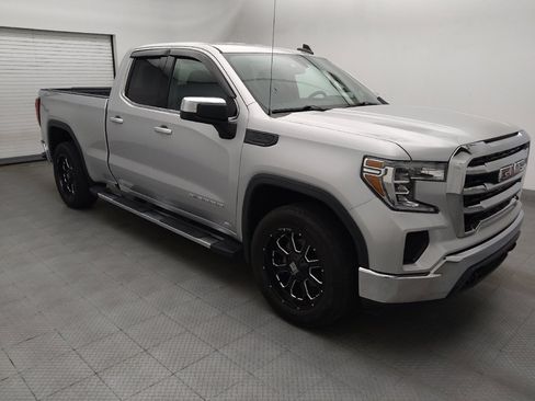 Used 2020 GMC Sierra 1500 SLE w/ SLE Value Package AWD/4WD image 11
