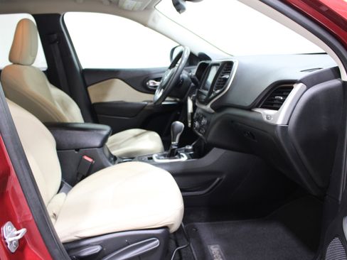 Used 2015 Jeep Cherokee Latitude AWD/4WD image 20