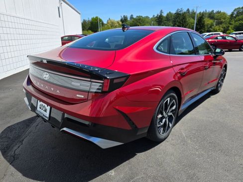 New 2025 Hyundai Sonata SEL image 4